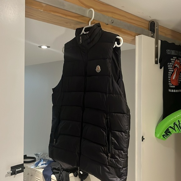 Doudoune moncler - Picture 2 of 5